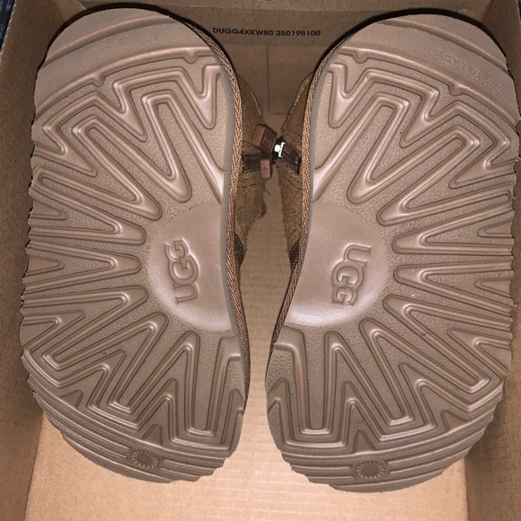 Toddler Uggs size 8c (chestnut) - Picture 7 of 7